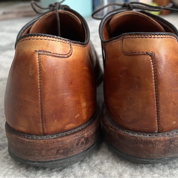Men’s size 11.5 Allen Edmonds lace up shoes - Picture 6 of 9